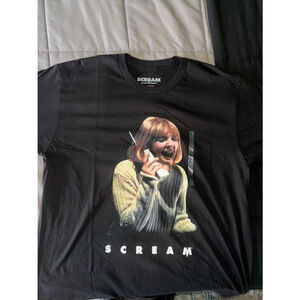 Men’s Scream Movie Drew Barrymore Horror T-shirt New/Never Worn Price is Firm!